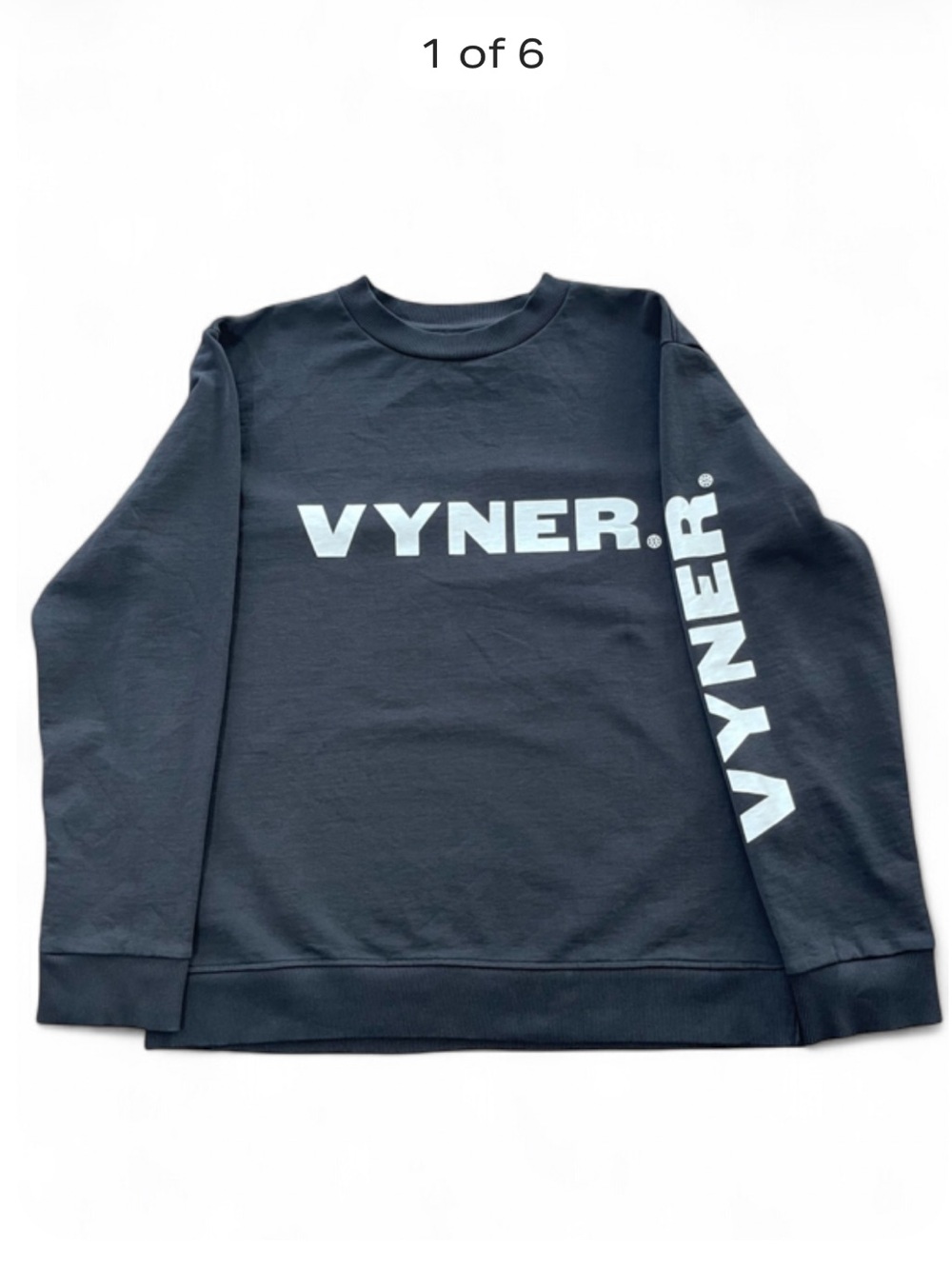 Vyner Articles Men’s Black Logo Crewneck Sweater
Size Large
